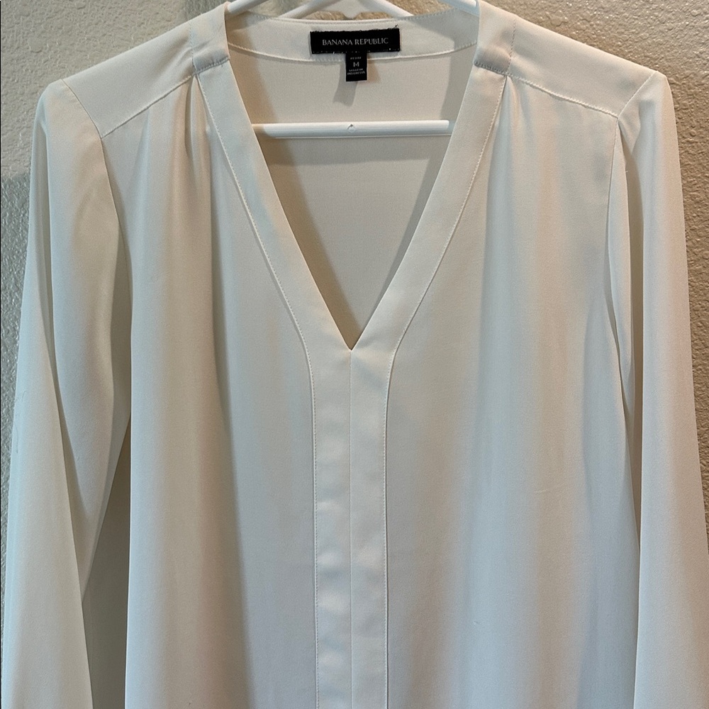 Banana Republic Ivory V-Neck Blouse